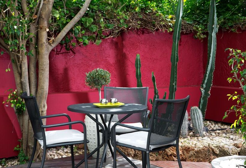 Отель Aquamare City And Beach