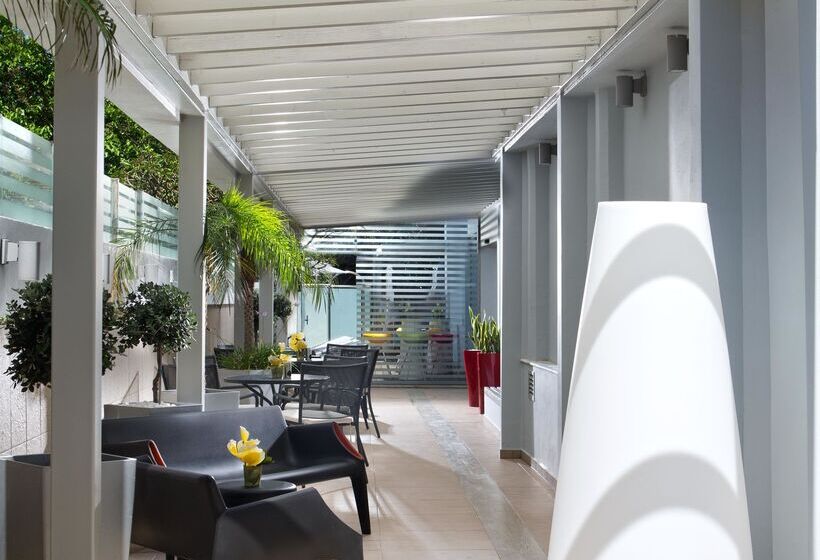 Отель Aquamare City And Beach