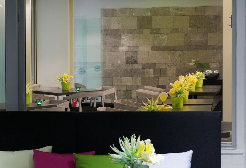 Отель Aquamare City And Beach