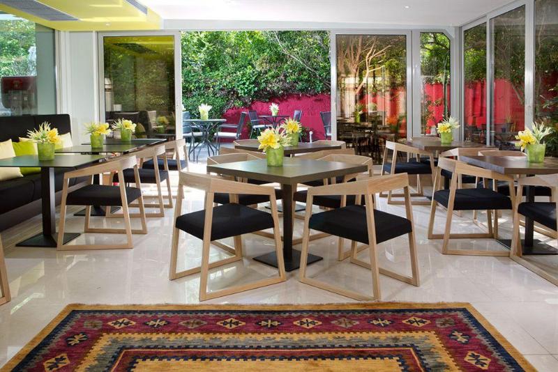 Отель Aquamare City And Beach