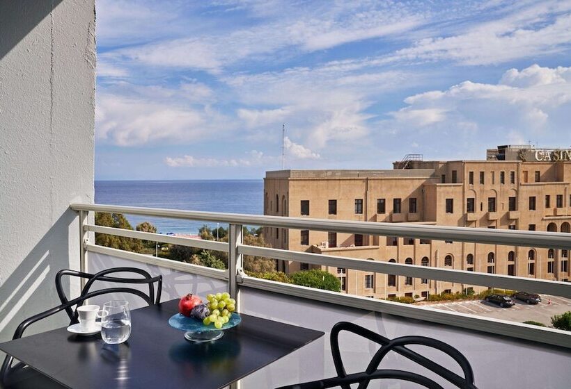 Отель Aquamare City And Beach