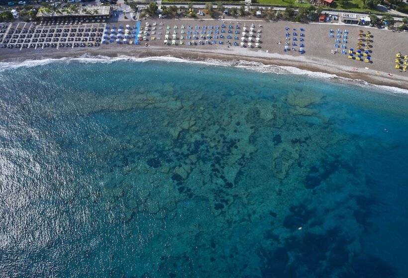 Отель Aquamare City And Beach