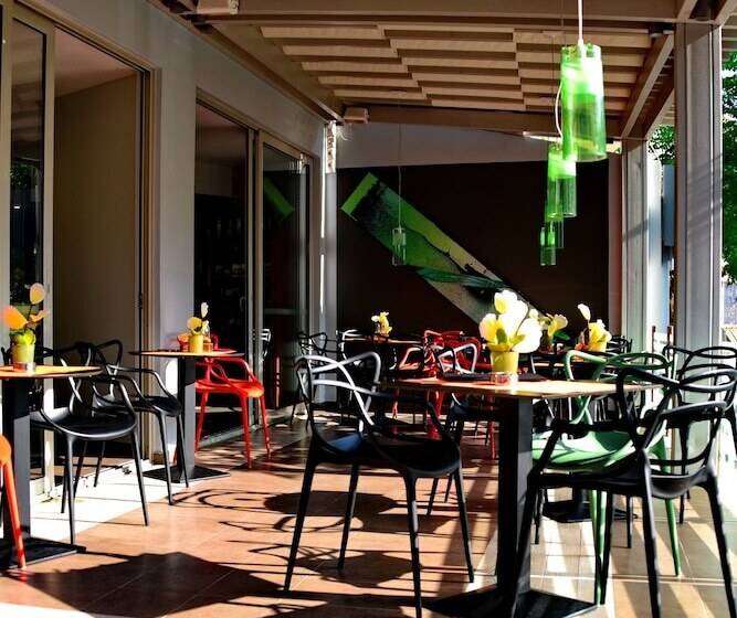 Отель Aquamare City And Beach