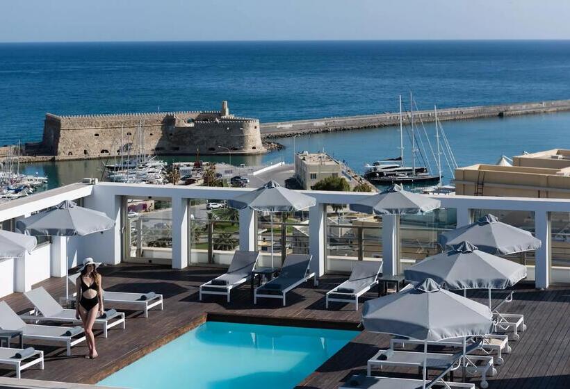 ホテル Aquila Atlantis