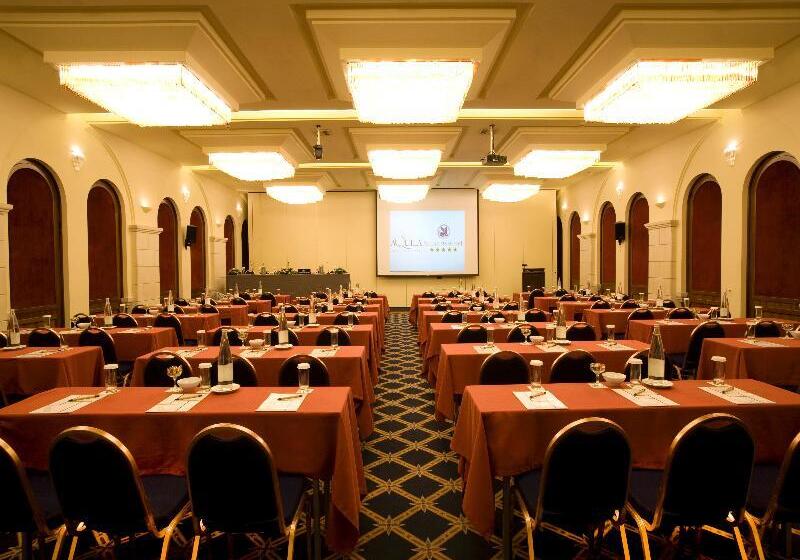 ホテル Aquila Atlantis