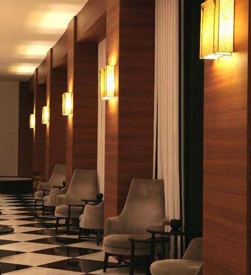 ホテル Aquila Atlantis