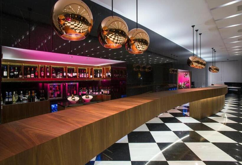 ホテル Aquila Atlantis