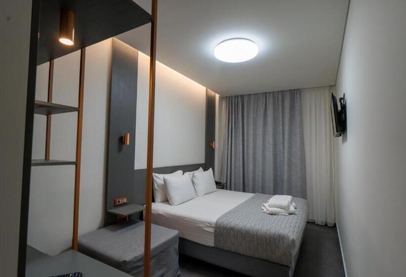 Argo Hotel Piraeus