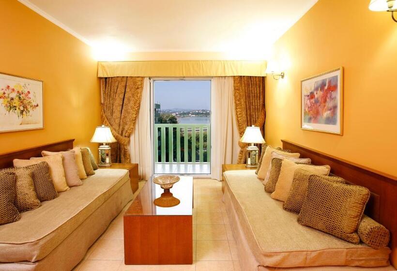 فندق Ariti Grand