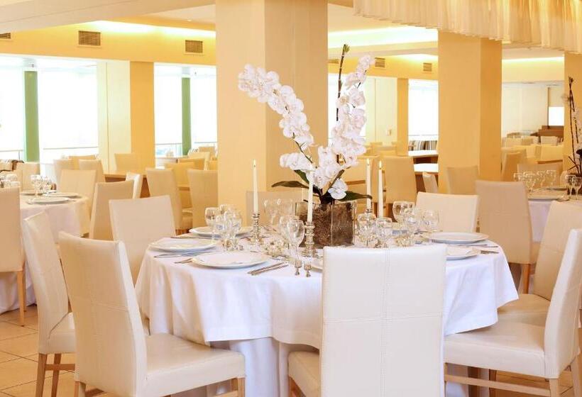 فندق Ariti Grand