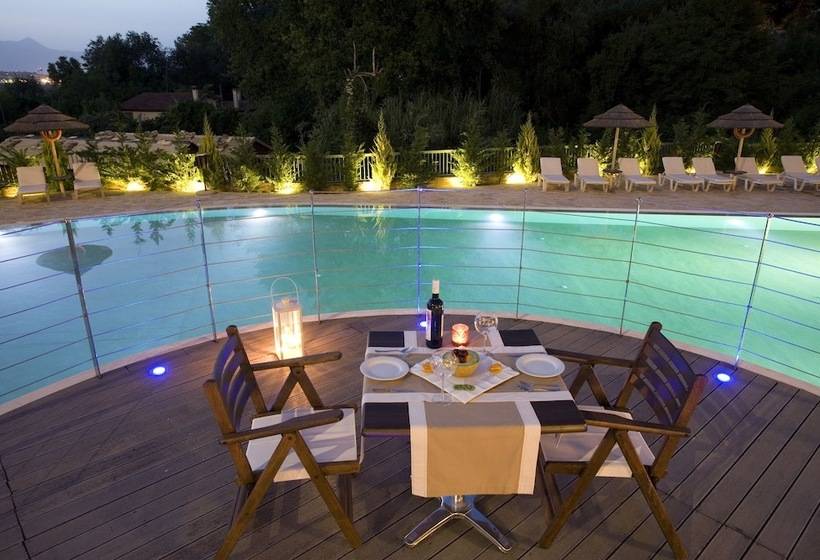 فندق Ariti Grand