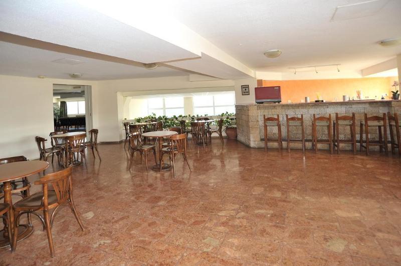 ホテル Attika Beach