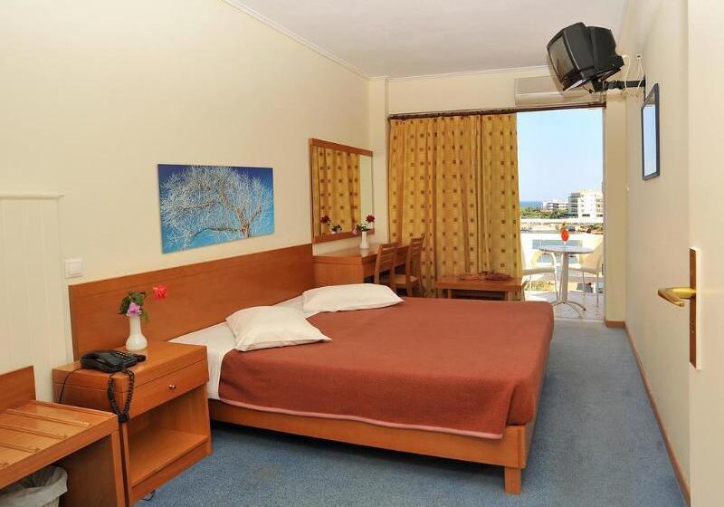 ホテル Attika Beach