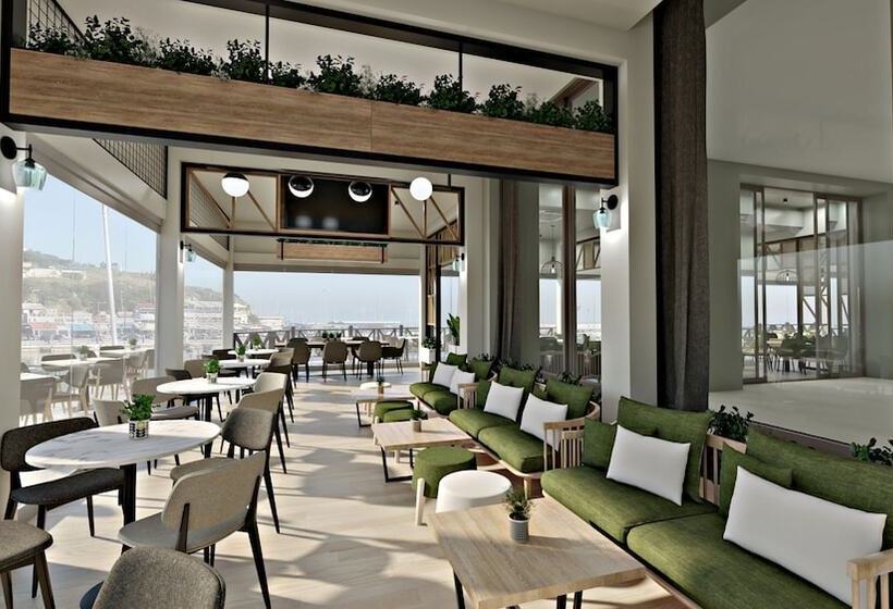 Avra By Smile Hotels