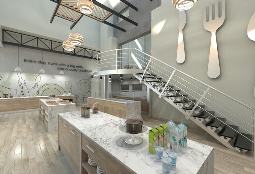 Avra By Smile Hotels