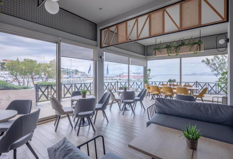 Avra By Smile Hotels