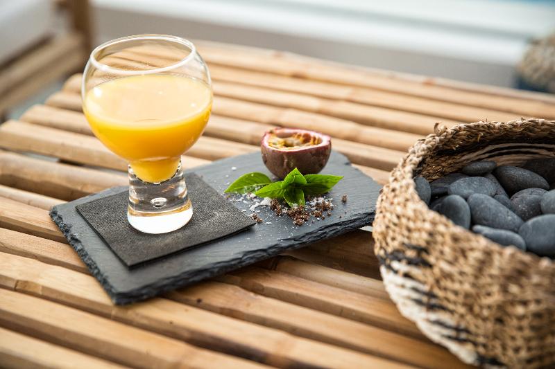 Отель Blue Sky City Beach