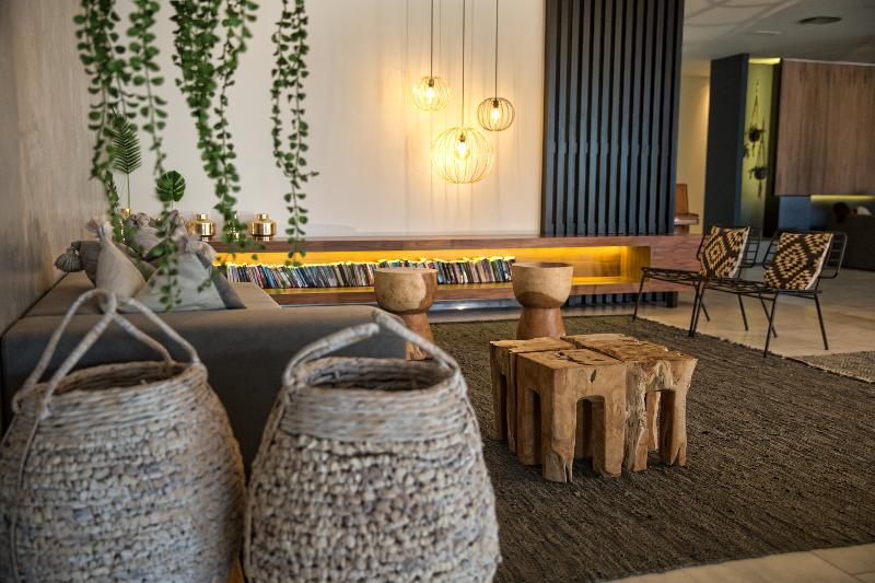 Отель Blue Sky City Beach