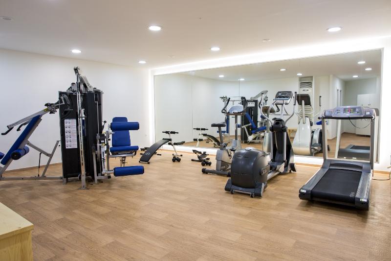 Отель Blue Sky City Beach