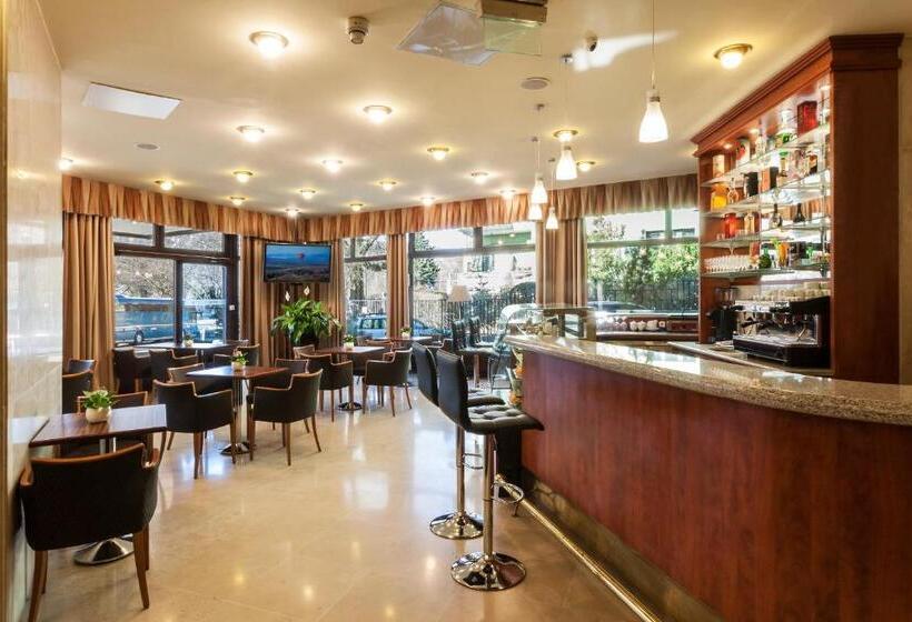 בית מלון כפרי Budapest