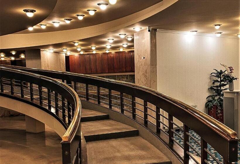 בית מלון כפרי Budapest