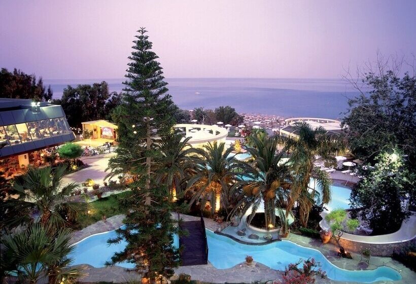 فندق Calypso Beach