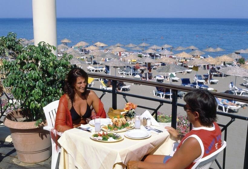 فندق Calypso Beach