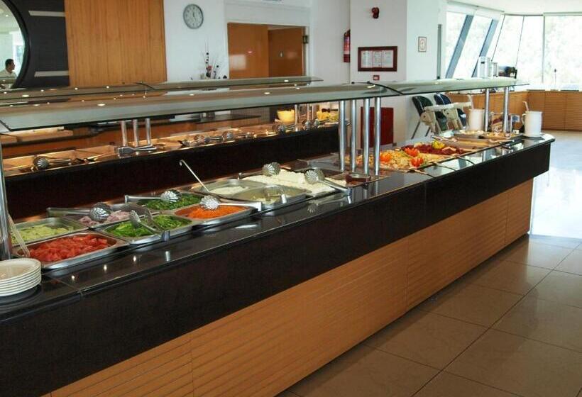 فندق Calypso Beach