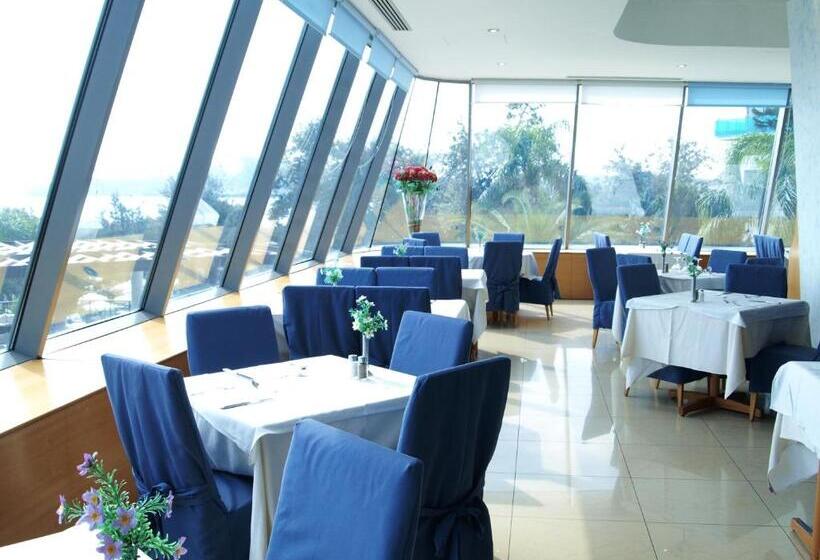 فندق Calypso Beach