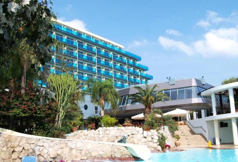 فندق Calypso Beach