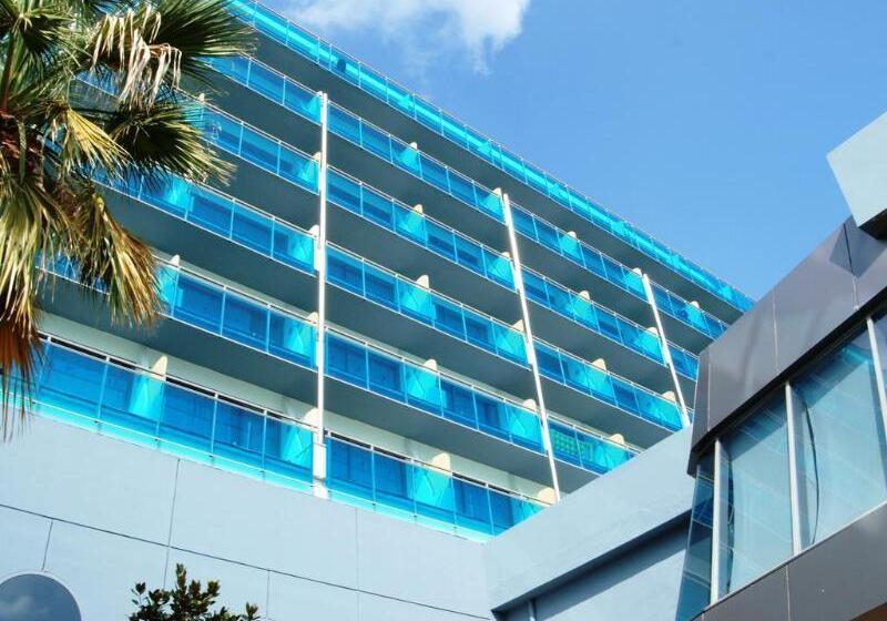 فندق Calypso Beach