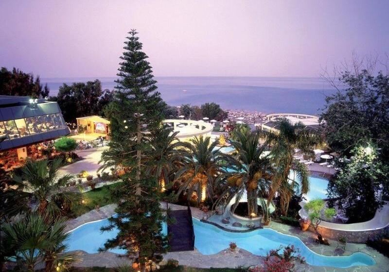 هتل Calypso Beach