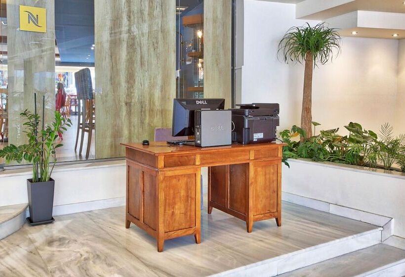 호텔 Capsis Astoria Heraklion