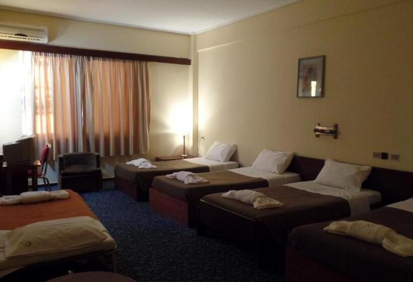 ホテル Cavo D  Oro