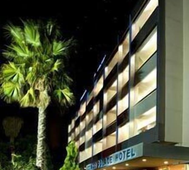 فندق Congo Palace