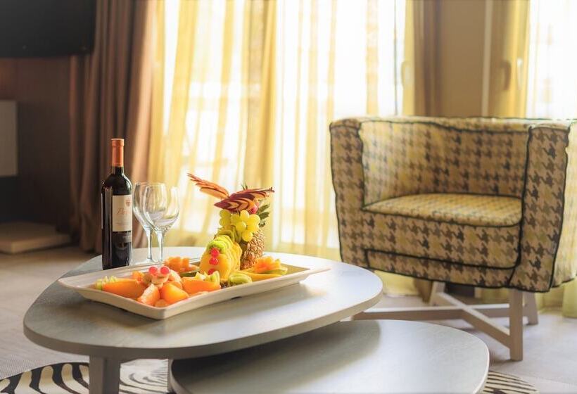 فندق Congo Palace