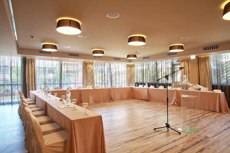 فندق Congo Palace