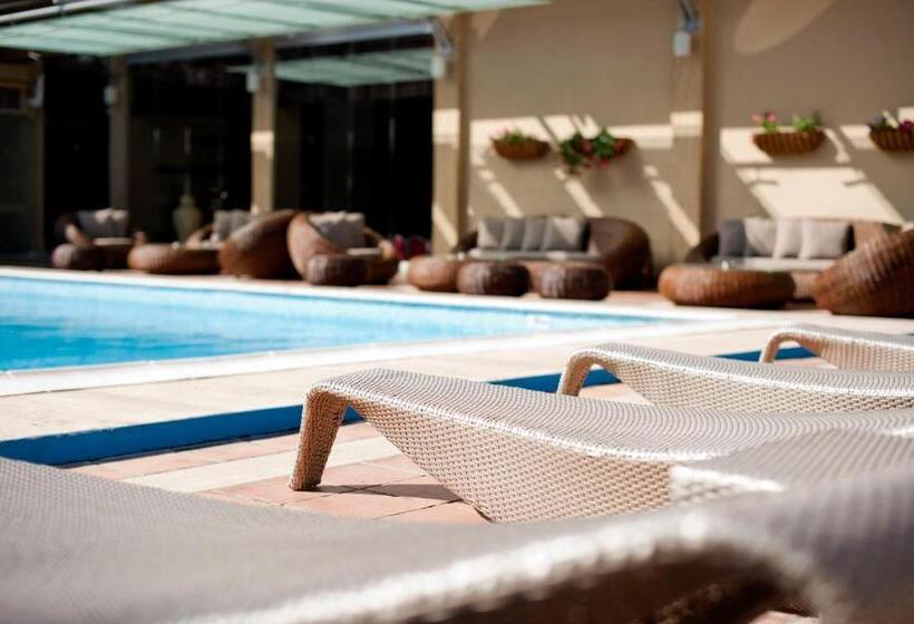 فندق Congo Palace