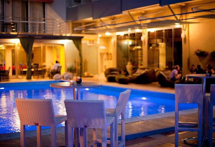 فندق Congo Palace