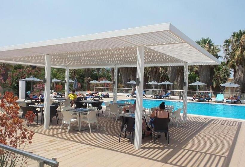 ホテル More Meni Cosmopolitan