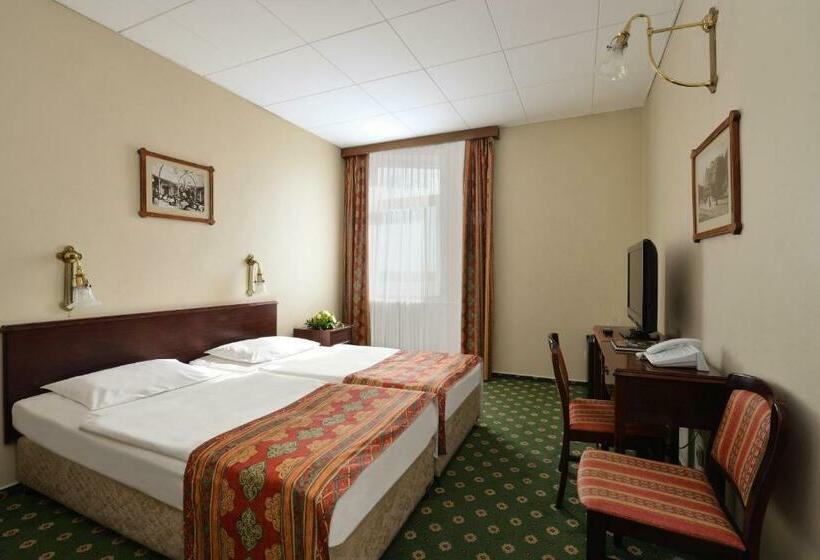 ホテル Palatinus Grand