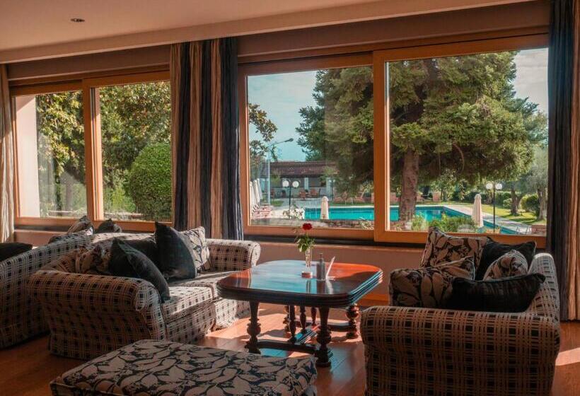 فندق Divani Meteora