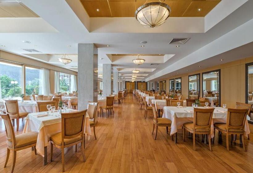 هتل Divani Meteora