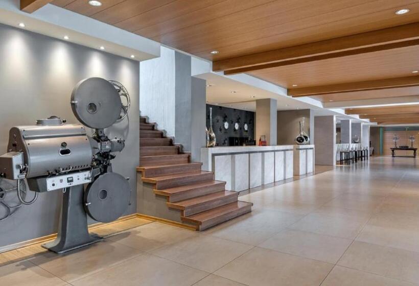 فندق Divani Meteora