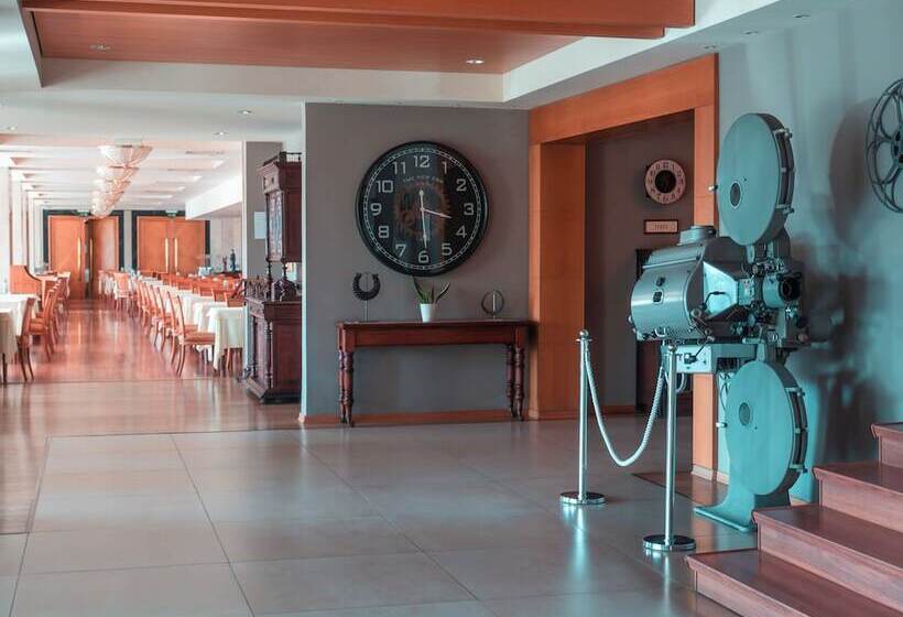 فندق Divani Meteora