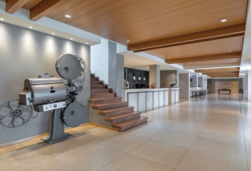 هتل Divani Meteora