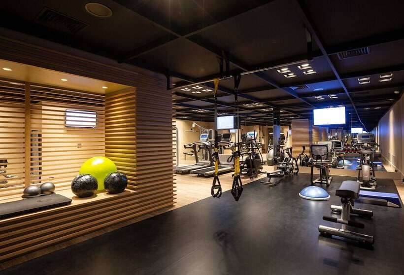 בית מלון כפרי Divani Palace Acropolis