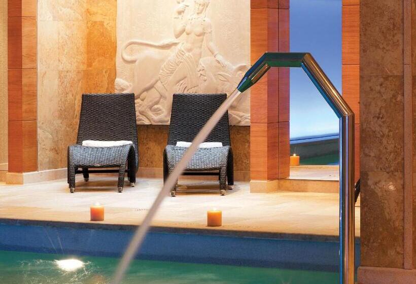 فندق Divani Palace Larissa