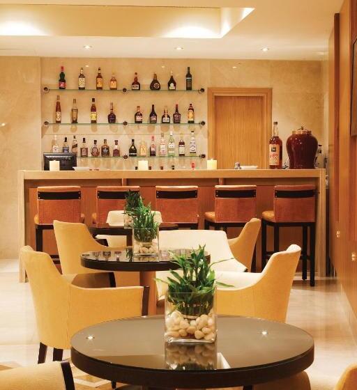 酒店 Divani Palace Larissa