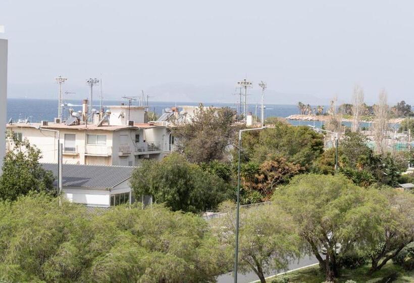 Отель Four Seasons